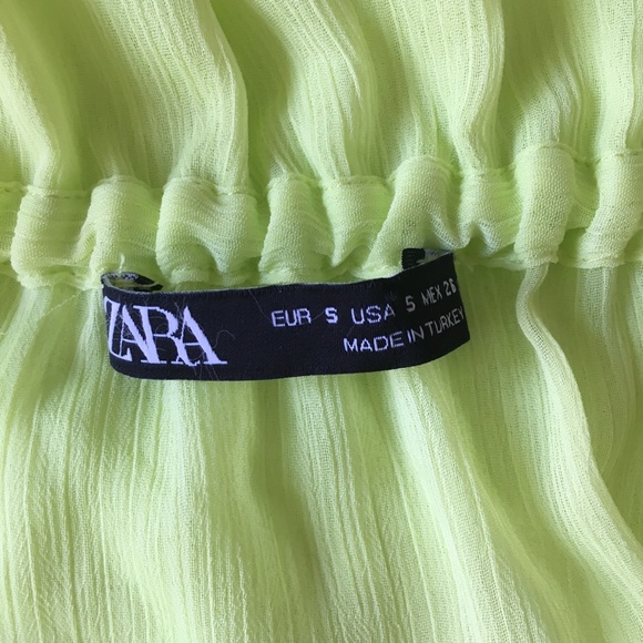 Zara | Ruffled Blouse - Picture 4 of 5